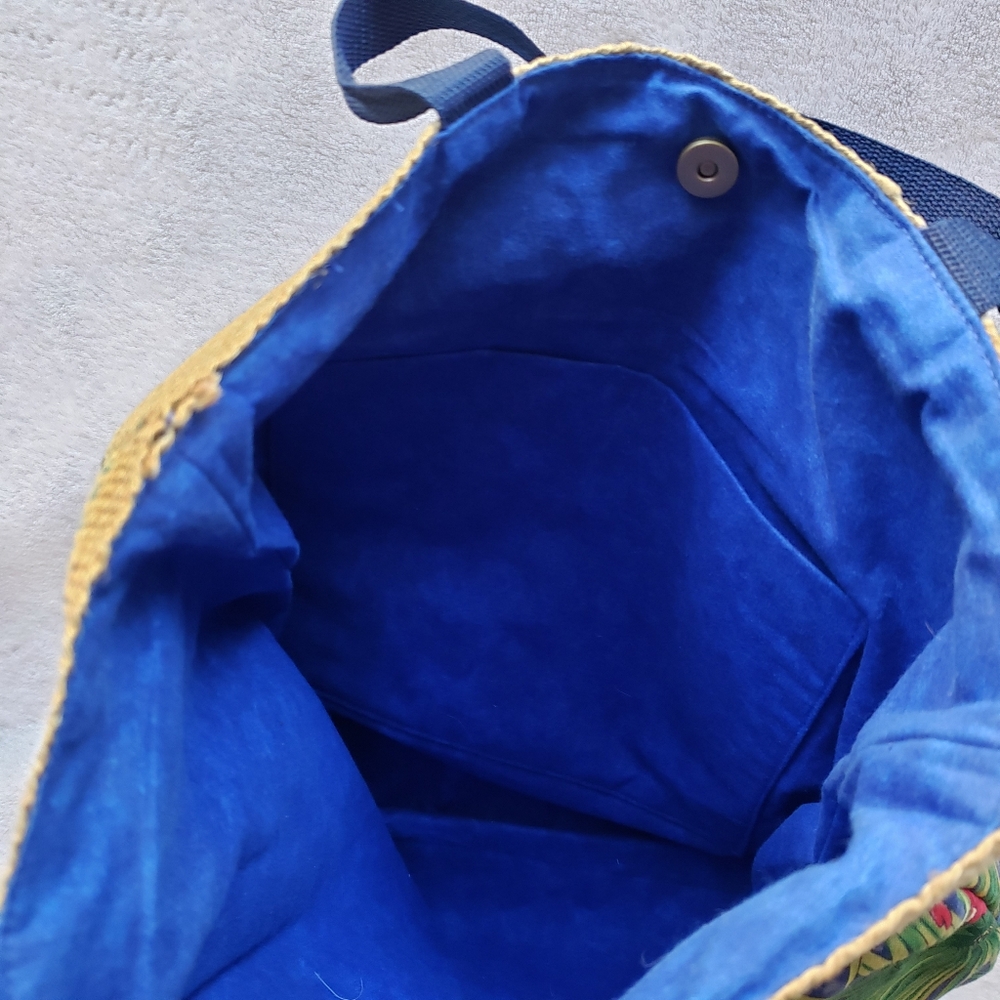 Handmade Tropical Leaf Parrot Print Burlap Fabric Shoulder Bag - Picture 3 of 5